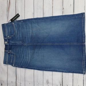New Jean skirt size small 26 Blank NYC